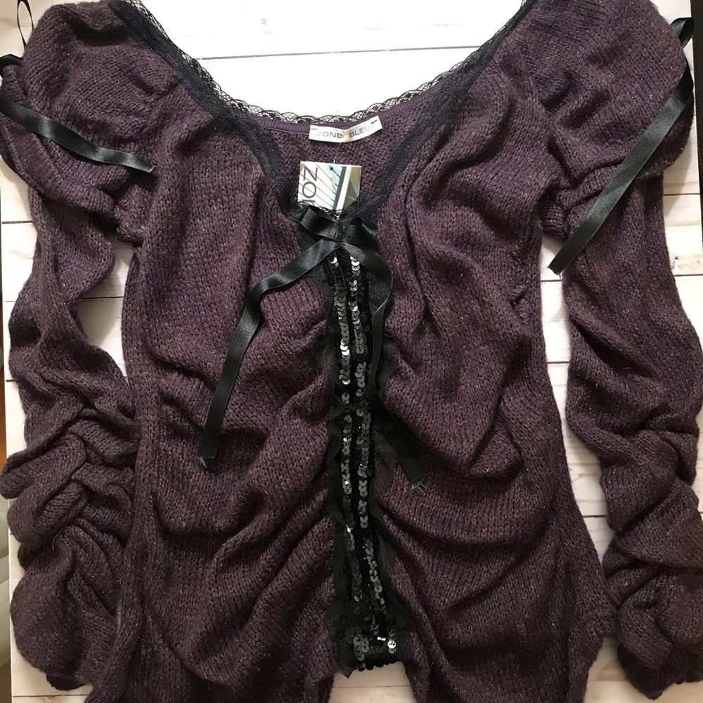 Zone Bleue Purple Long Sleeve Sweater w Ruching